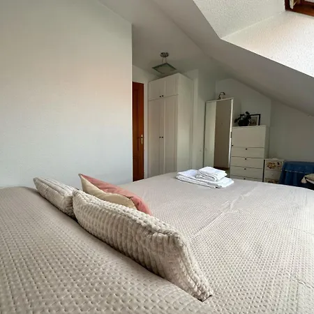 Appartamento La Cometa De -12016 *